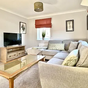  Apartment Fewster With Free Parking